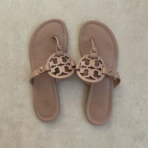 Tory Burch Cut-Out Sandals MILLERCALF LEATHER Pre-owned, MSRP $200